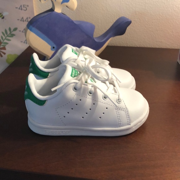 43% adidas adidas stan smith per il bambino di altri nwob da dina 43% adidas adidas stan smith per il bambino di altri nwob da dina